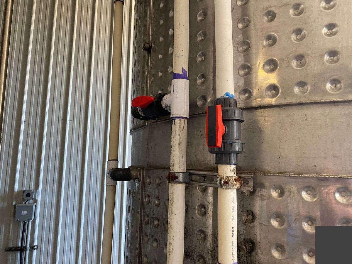 Used (2) available -Glacier 4100 Gallon jacketed brite/storage tanks