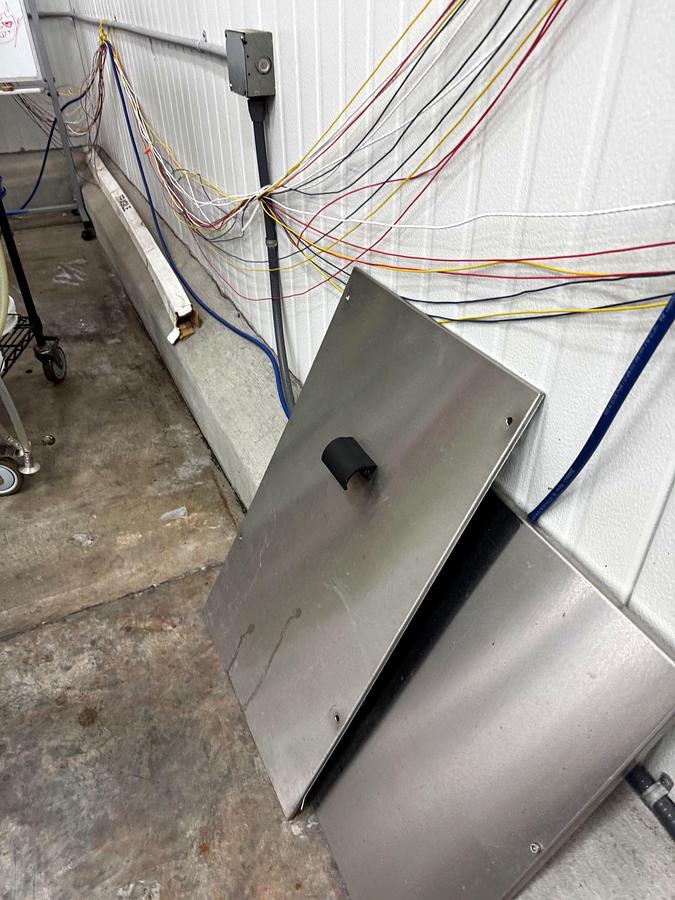 Used Used GAI 1301 Monoblock filling line for non carbonated beverage products