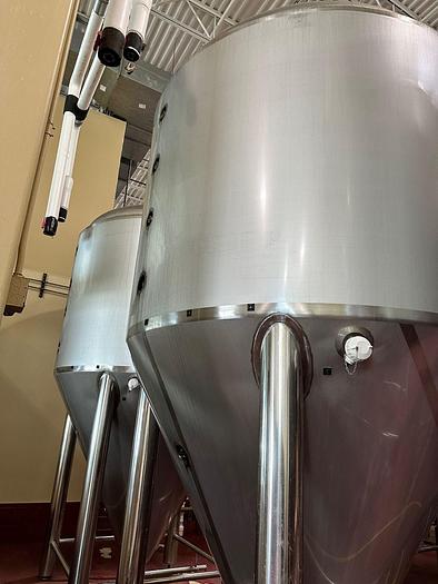 Used (4) Available - Used IDD 50 Bbl/60HL (1550Gal) Jacketed Conical Fermenter