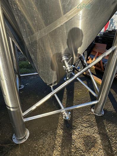 Used (3) available - Used BSV (Blackstone) 80HL (8000L) / 68 bbl conical jacketed fermenters
