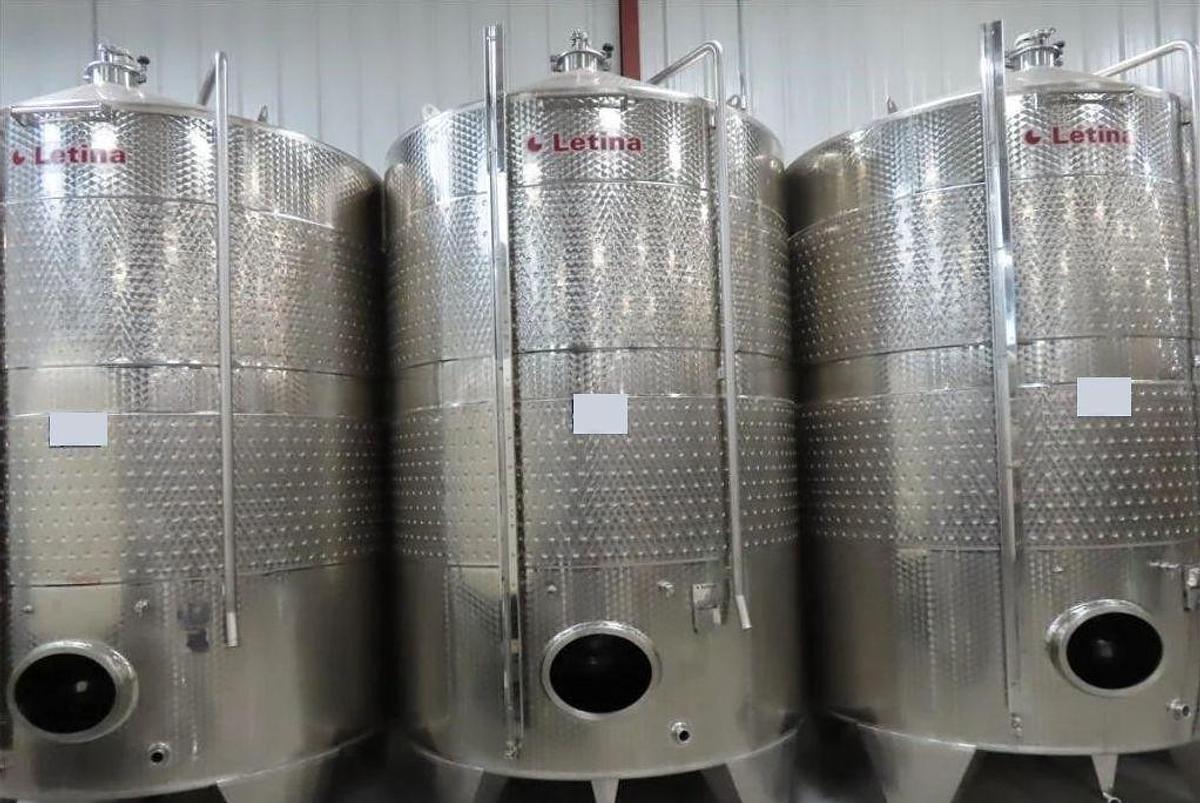 Used (6) Available - Used Letina 12200L / 3220 Gallon jacketed fermenter/ storage tank
