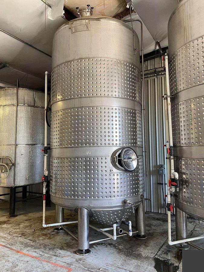 Used (2) available -Glacier 4100 Gallon jacketed brite/storage tanks