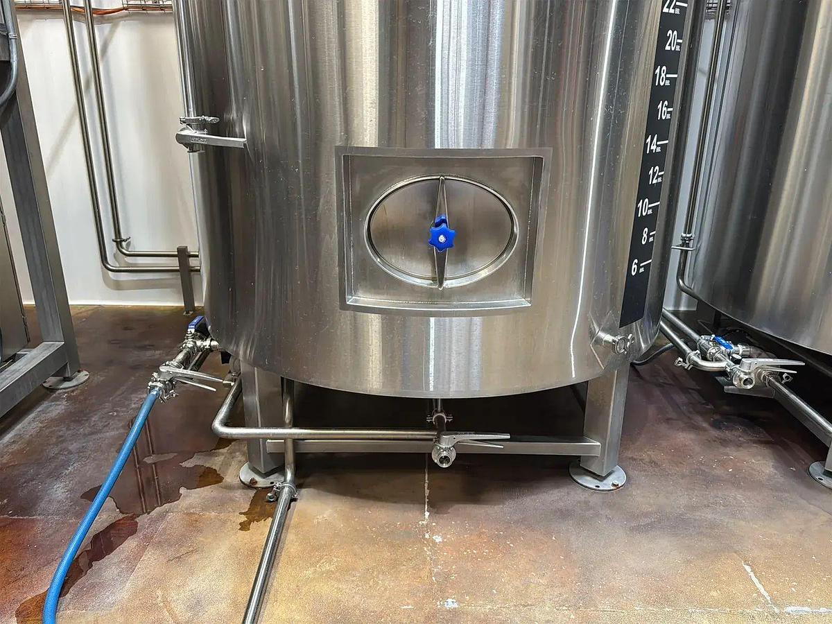Used Used Brewbilt Manufacturing 80 bbl Electric Hot Water Tank