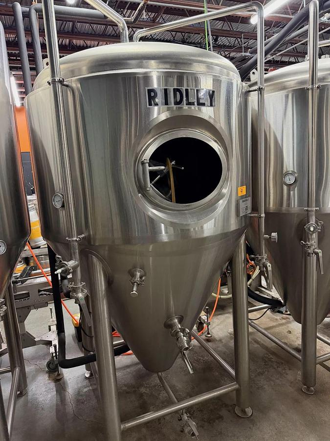Used (3) Available - Used GW Kent 15bbl / 465Gal jacketed fermenters / storage tanks