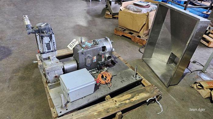 Used SPX/Waukesha positive displacement pump 060