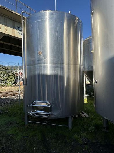 Used Used Newlands 100 bbl (Approximately 3100 Gallon) insulated cold water tank