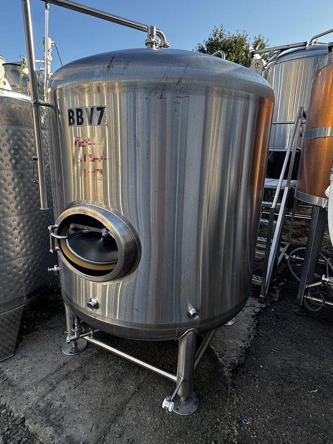 Used Premier Stainless 20 bbl / 620Gal single wall serving vessel