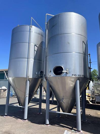 Used Santa Rosa 125 BBL Fermenter.
