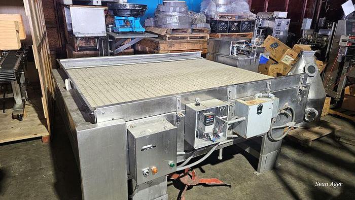 Used Great Western Bi-Di table 6' x 8'