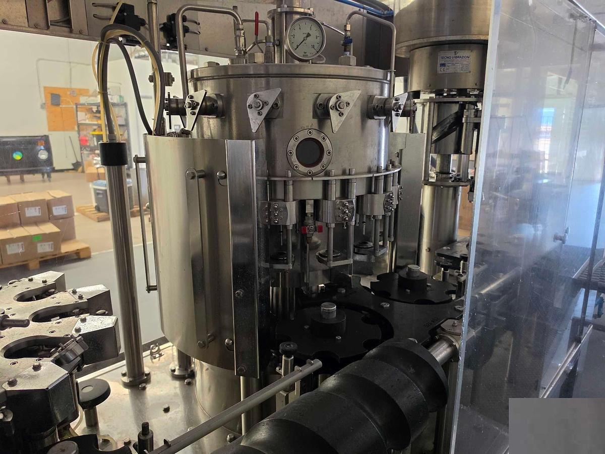 Used Used GAI 3003A Bier 12 valve counter pressure filling line