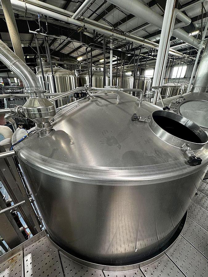Used Prospero 30 bbl 4 vessel brewhouse with HLT, CLT. and grist case