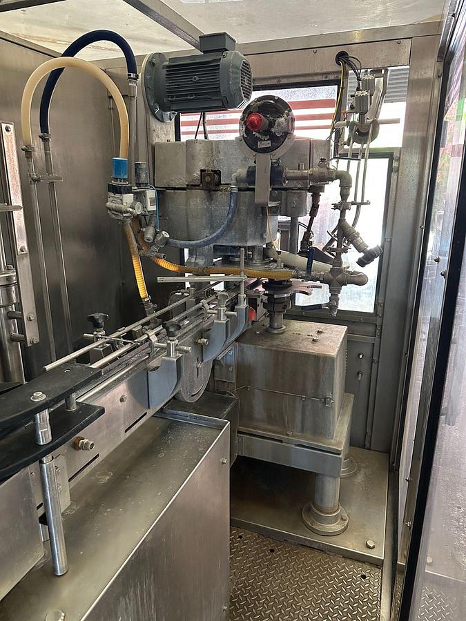 Used Used 2015 Comac 8/1 Can filler seamer - Monoblock