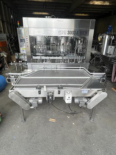 Used Used 9' Bi-Flow Accumulation Table