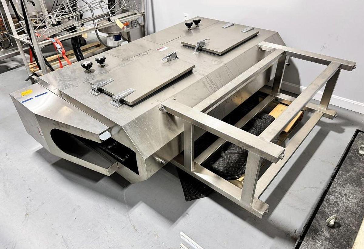 Used Pack Leader Shrink Sleeve labeling machine - model SL10, 2021