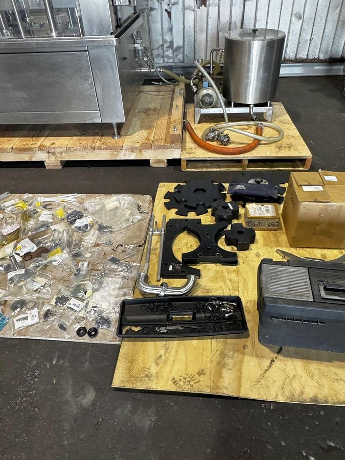 Used Used GAI 3003A Bier 12 Valve Monoblock Rinser Filler Crowner