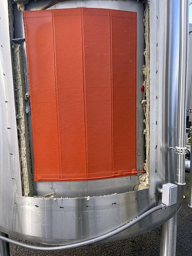 Used Used Pioneer 65 bbl Insulated tank with heat (2) heat Panels