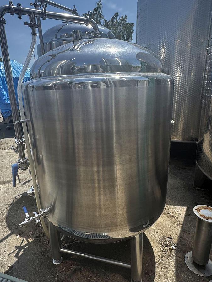 Used (1) available - Used 7bbl / 217 Gal Glacier Tank jacketed brite tank