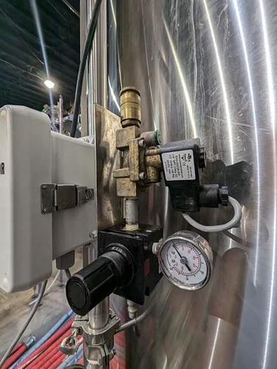 Used (1) Avaiable - Used Cratwerk 80 bbl / 2480Gal jacketed brite tank