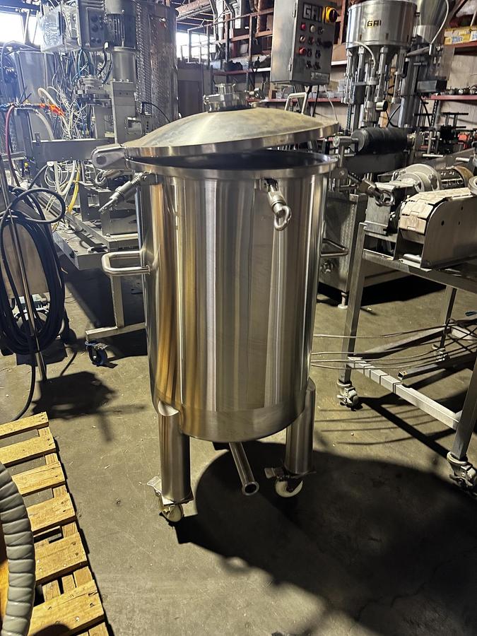 Used Stainless steel hop back - approx 1 bbl capacity