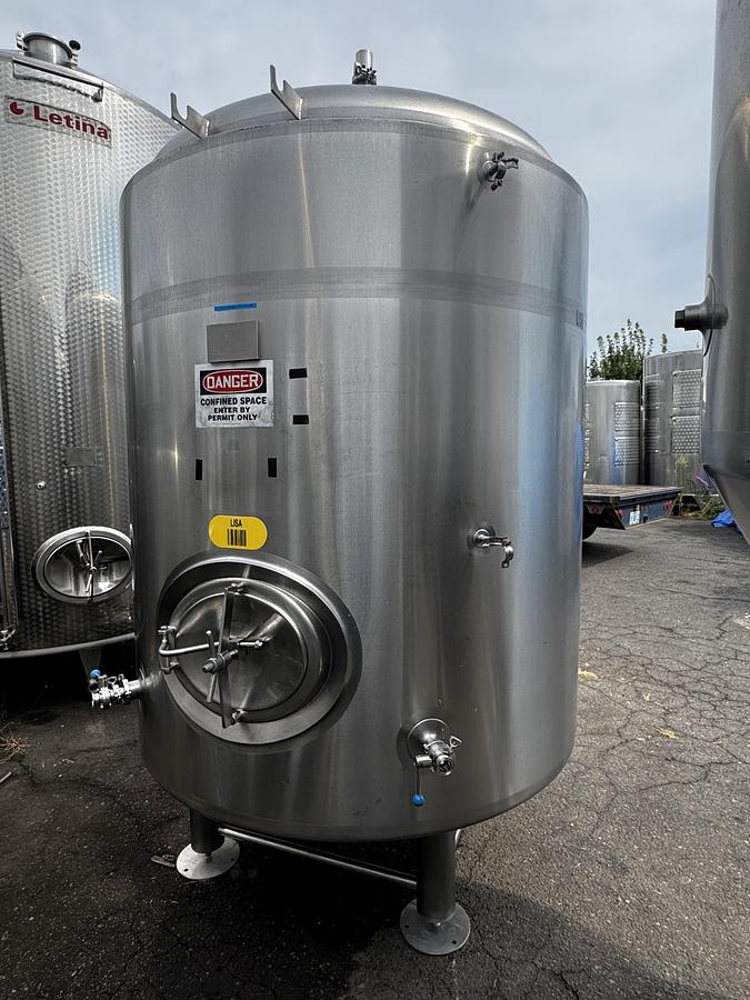 Used (2) Available - Used Blackstone BSV 30 bbl / 930Gal jacketed bbt / storage tank