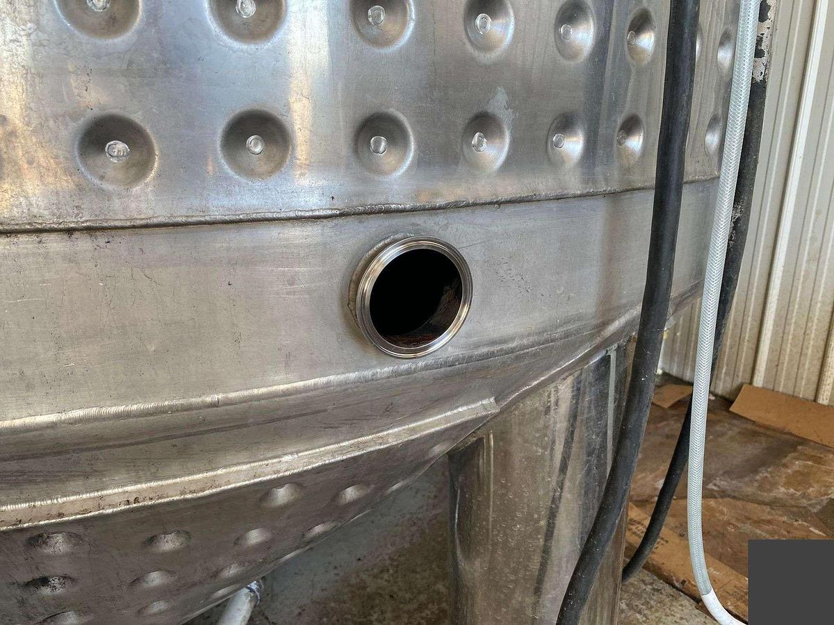 Used (2) available -Glacier 4100 Gallon jacketed brite/storage tanks