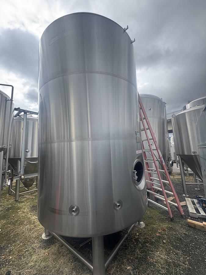 Used (1) Available - Used Prospero Brewpro 90 bbl / 2790 Gal Jacketed Brite Tank