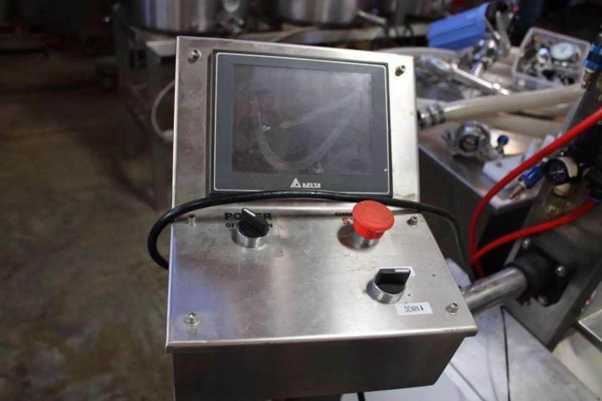 Used 2022 Accutek APOF Automatic 10 Valve Inline Filler