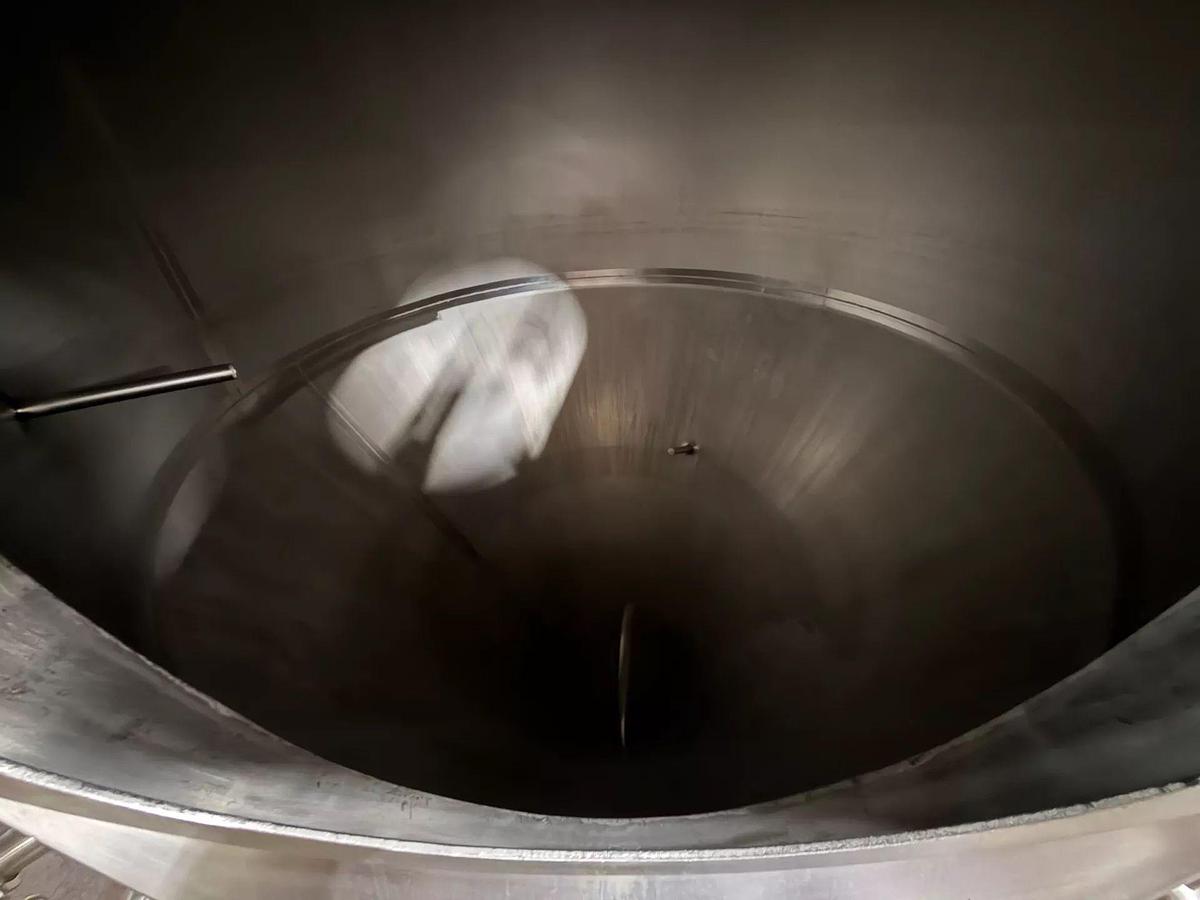 Used (1) Available - Used GW Kent 20 bbl / 620Gal jacketed conical fermenter / storage tank
