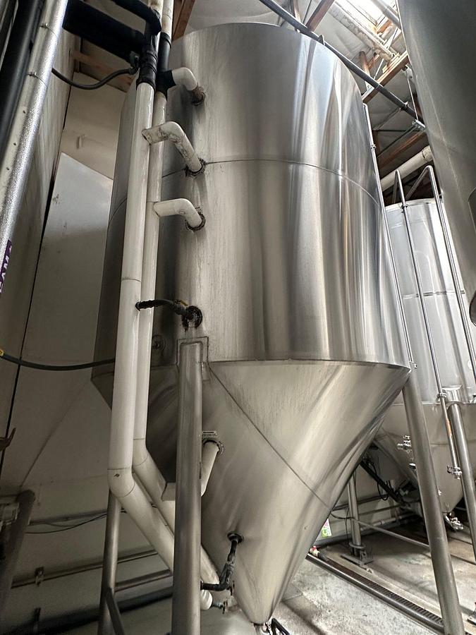 Used (4) available - Used JVNW 100 bbl / 3100gal conical jacketed unitank fermenters