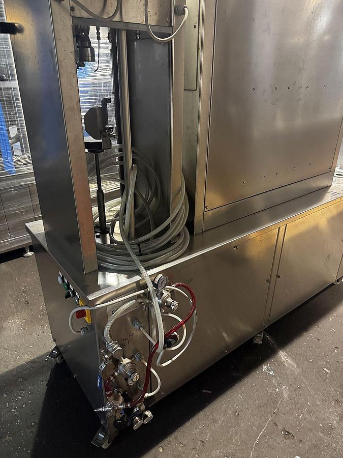 Used Used IC Filling Systems Semi Auto counterpressure bottle filler/ crowner