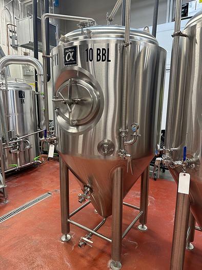 Used Used Alpha 10 bbl Jacketed Unitank Fermenter (2018)