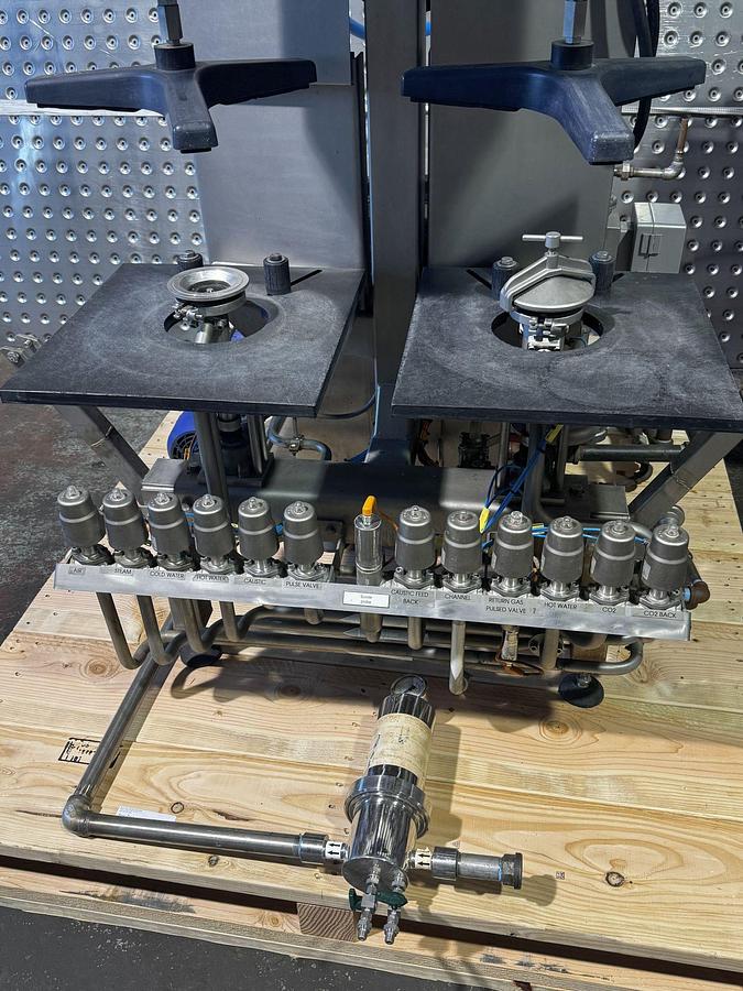 Used Used KHS Innokeg KegBoy keg cleaner/filler