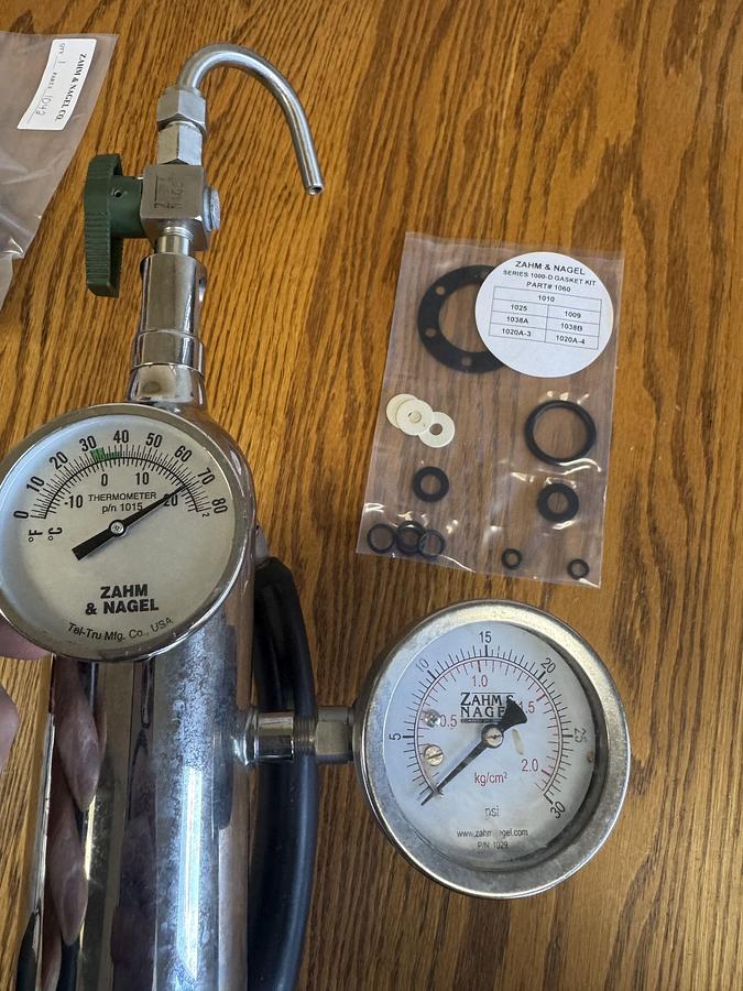 Used Used Zahm SS60 Series 1000 CO2 tester