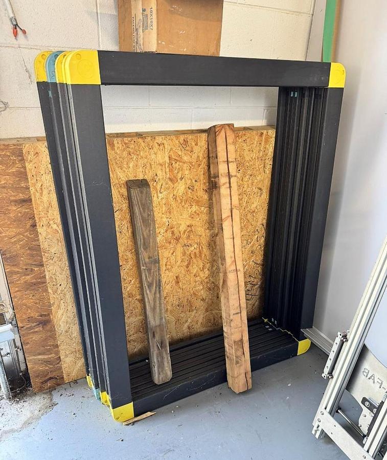 Used SKA Can-I-Bus Half Height can depalletizer