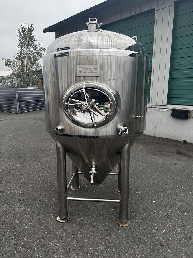 Used Used Stout 10 bbl/ 310Gal Fermenter storage tank