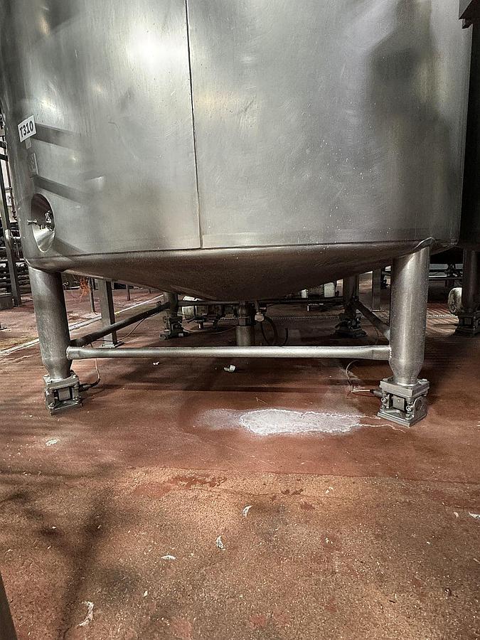 Used (6) Available - Feldmeier 5000 Gallon Insulated Dome Top Mix Tank
