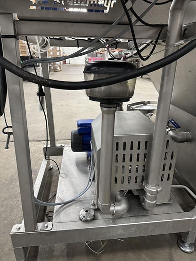 Used Used Kreuzmayr apple/fruit press line