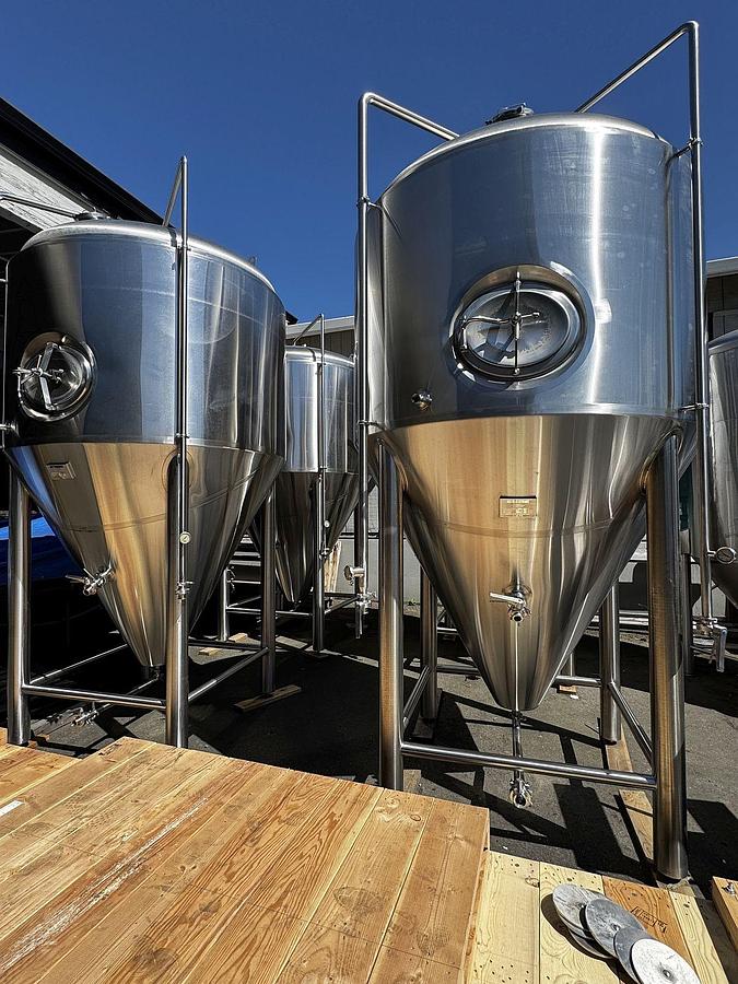 Used (4) Available - Unused GW Kent 40 bbl conical fermenter - price per tank