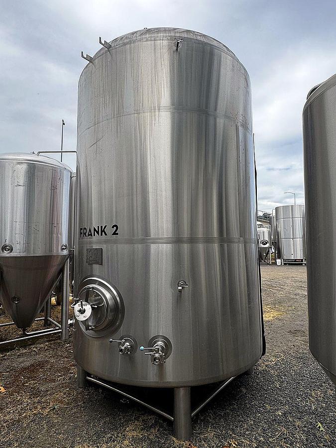 Used (3) Available - Used PBST 90 bbl / 2790 Gal Jacketed Brite Tanks