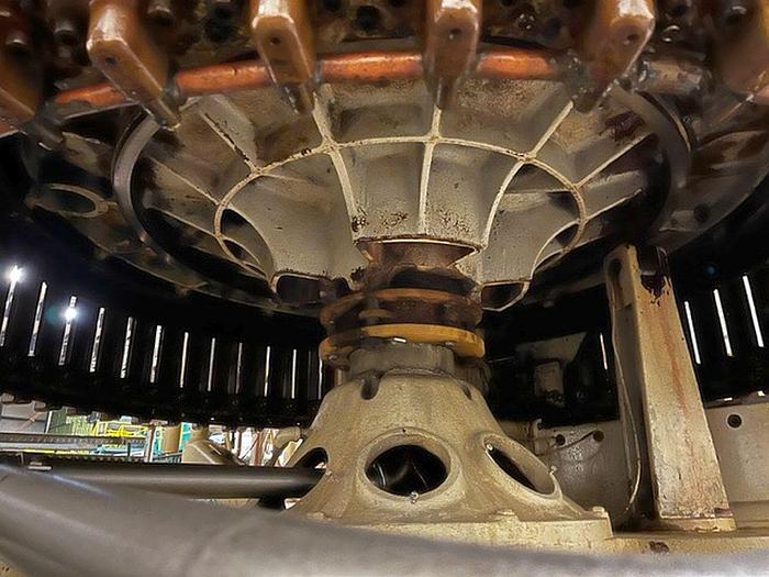 Used Crown CCS 60/12 valve bottle filler/crowner