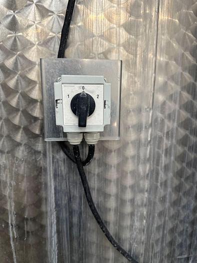 Used Used Letina 4000L / 1056Gal single wall mix tank with wheels