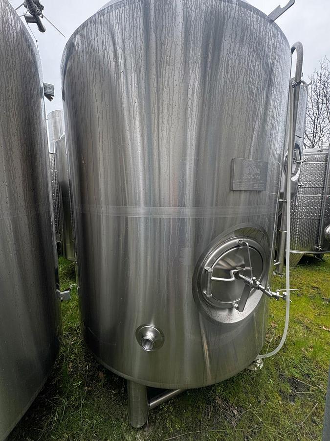 Used (4) Available - BSV Blackstone 30 bbl 930Gal jacketed brite tanks