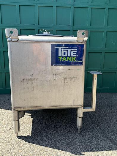 Used Tote Systems 1325L / 350Gal square storage tank