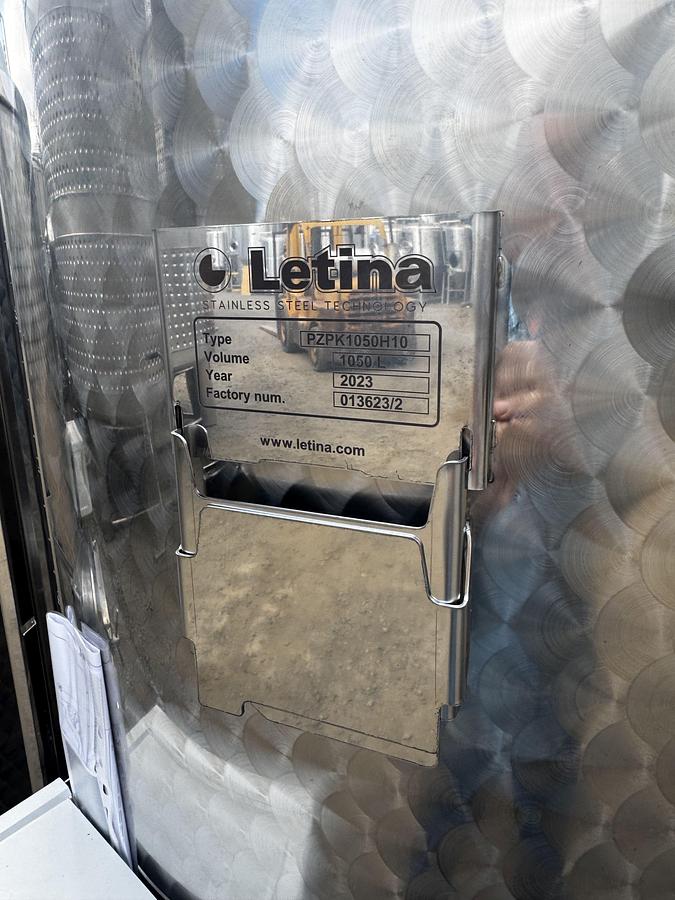 (3) available - New Stock Letina 1050L / 277 Gal VC jacketed fermenter