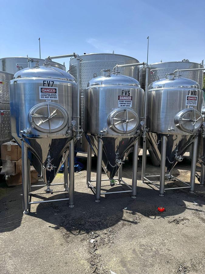 Used (3) Available - Used 7bbl / 217 Gal conical jacketed Glacier Tank fermenters