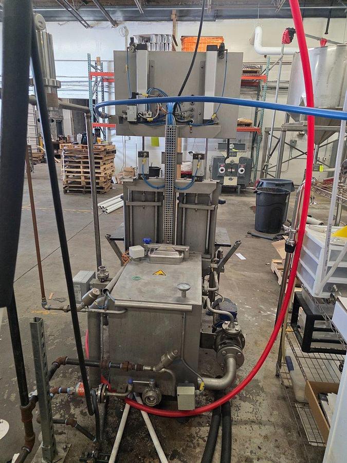 Used Used KHS Innokeg KegBoy keg cleaner/filler