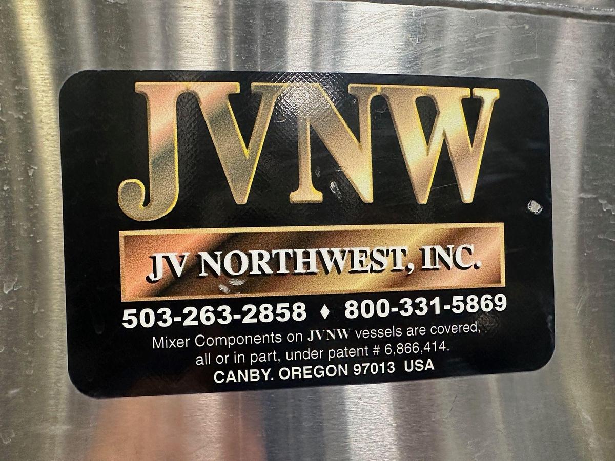 Used (1) Available - Used JV Northwest 170bbl / 5270Gal jacketed/insulated storage tank - HLT