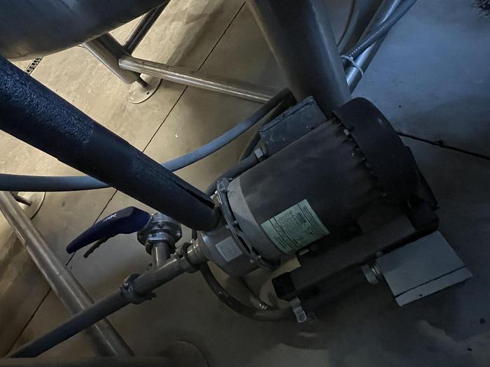 Used Used Premier Stainless 45 bbl steam heated HLT with pump - Hot Liquor Tank - Approx 1395 Gal