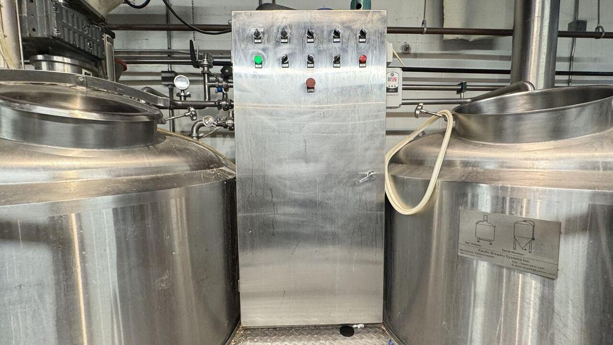 Used PBST Pacific Brewing 2 vessel 10 bbl steam brewhouse
