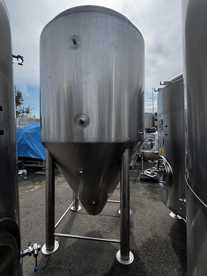 Used Used BSV Blackstone 30 bbl / 930 Gallon Conical Unitank Fermenter